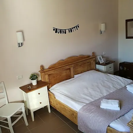 La Vecchia Valigia * Varallo
